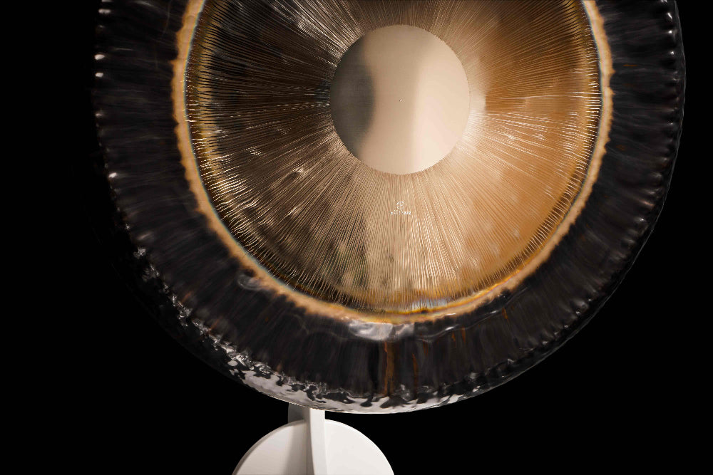 Gong Myths #1: “Never play in the center of the gong”